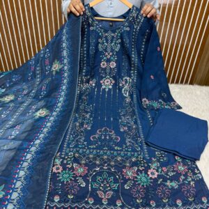 🌸 Premium Embroidered Three-Piece Set 🌸- 3P10